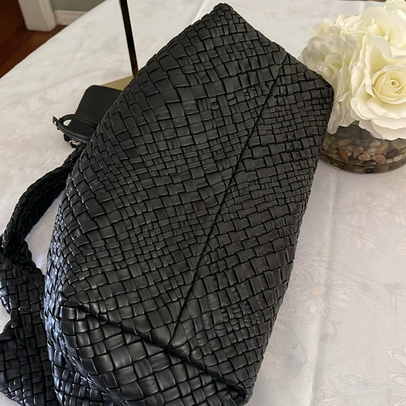 Falor 🔥Woven Italian Soft Genuine Leather Shoulder Tote, Black - Picture 6 of 9